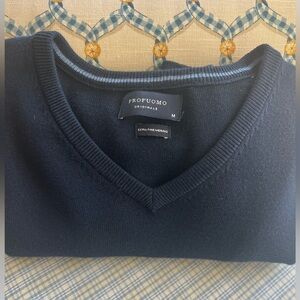 Like New Profuomo Navy Merino Wool V Neck Sweater Size M